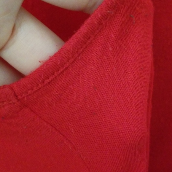 Red Sleeveless Top - Picture 5 of 5